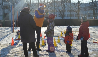 Ģimeņu sporta diena SNIEGA DIENĀ