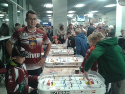 Galda hokeja pulciņa sadarbība ar  Rīgas Dinamo hokeja klubu 